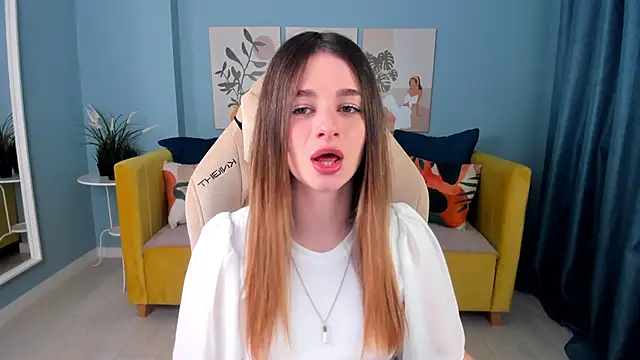 Snapshot of SweetyLicky chatting on September 24, 5:01 pm SweetyLicky online show from September 24, 5:01 pm