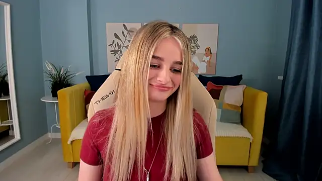 Snapshot of SweetyLicky chatting on September 29, 4:23 pm SweetyLicky online show from September 29, 4:23 pm