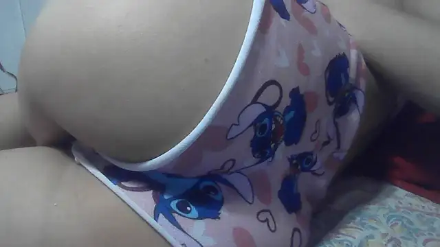 Snapshot of tinkerlu chatting on October 14, 4:04 am tinkerlu online show from October 14, 4:04 am