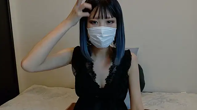 Snapshot of sarina_at chatting on September 21, 8:24 am sarina at online show from September 21, 8:24 am