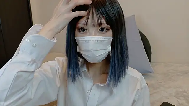 sarina at online show from March 17, 5:44 am