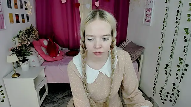 BellaMontgomery online show from May 30, 6:37 pm