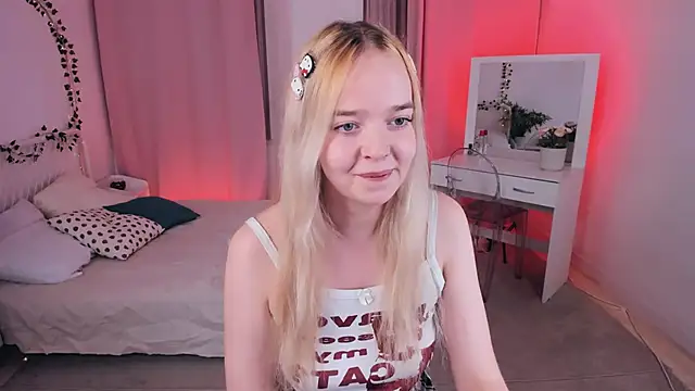 BellaMontgomery online show from October 13, 9:50 pm