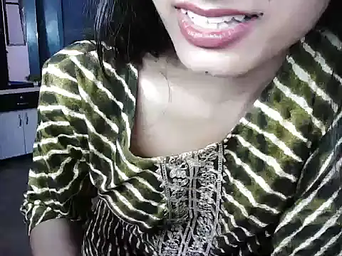 Snapshot of ROSE_GOLDE chatting on October 23, 8:31 am ROSE GOLDE online show from October 23, 8:31 am