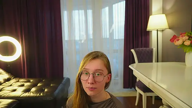 HarrietGeorge online show from September 9, 2:06 pm