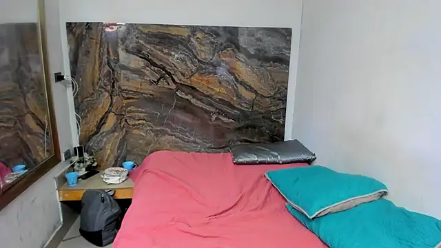 Alexayblake online show from September 23, 7:45 pm