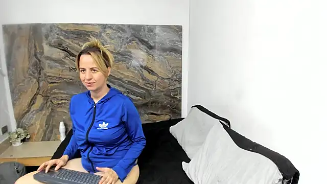 Alexayblake online show from September 26, 10:29 pm