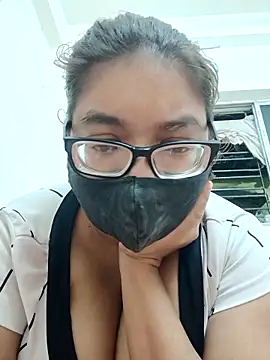 Snapshot of Elie_couple143 chatting on September 17, 6:50 pm Elie couple143 online show from September 17, 6:50 pm