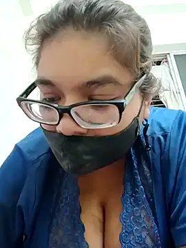 Snapshot of Elie_couple143 chatting on October 22, 7:30 pm Elie couple143 online show from October 22, 7:30 pm