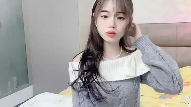 kexin a online show from February 8, 2:21 pm