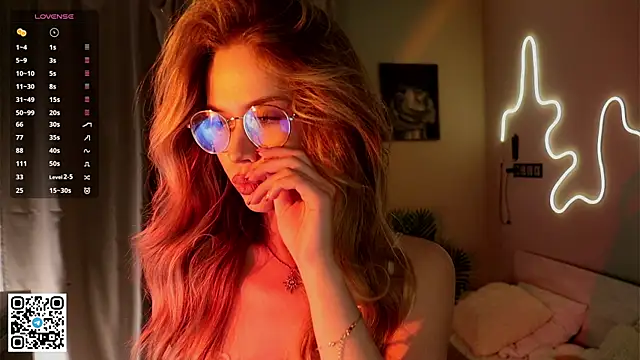 BeatrixCharton online show from October 21, 6:56 pm