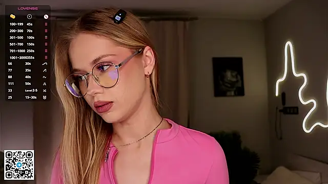 BeatrixCharton online show from October 26, 7:31 pm