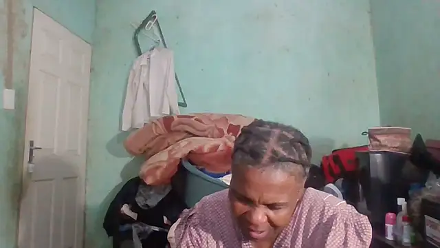 Snapshot of Nicky52 chatting on October 13, 3:25 pm Nicky52 online show from October 13, 3:25 pm