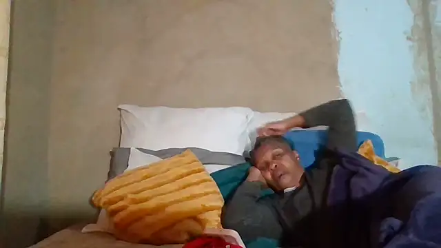 Snapshot of Nicky52 chatting on September 29, 6:18 am Nicky52 online show from September 29, 6:18 am