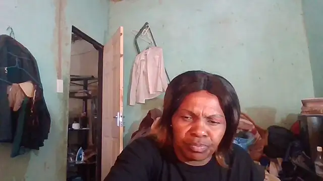 Snapshot of Nicky52 chatting on October 18, 8:28 am Nicky52 online show from October 18, 8:28 am