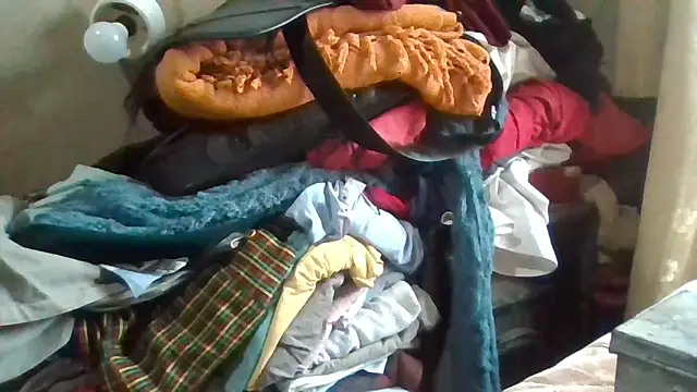 Snapshot of Nicky52 chatting on September 19, 4:22 am Nicky52 online show from September 19, 4:22 am