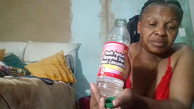 Snapshot of Nicky52 chatting on October 14, 3:36 pm Nicky52 online show from October 14, 3:36 pm