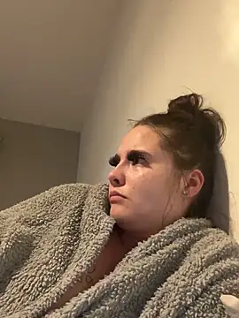 LollyLove  online show from April 15, 8:09 pm