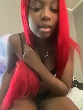 HennessyBaby21 online show from May 5, 12:30 pm