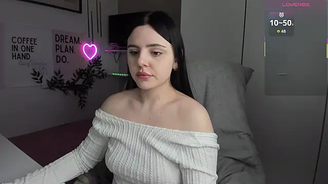 LiaWoow online show from November 24, 8:38 am