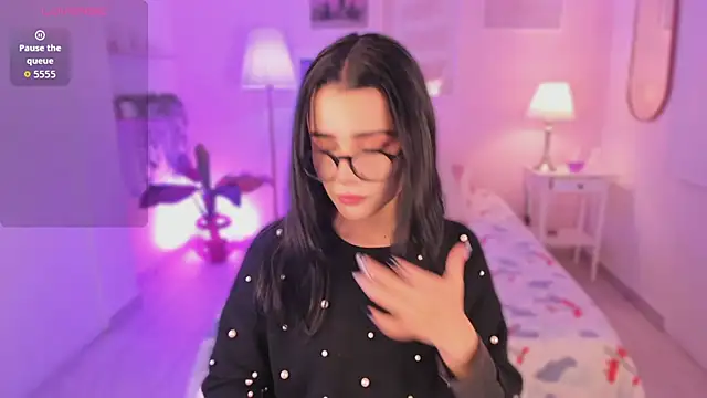 Snapshot of emma_soul1 chatting on September 29, 7:52 pm emma soul1 online show from September 29, 7:52 pm