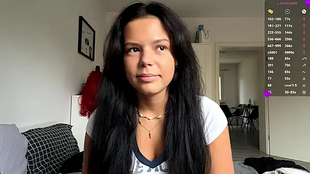 Snapshot of MaydaCornwall chatting on October 24, 7:04 am MaydaCornwall online show from October 24, 7:04 am