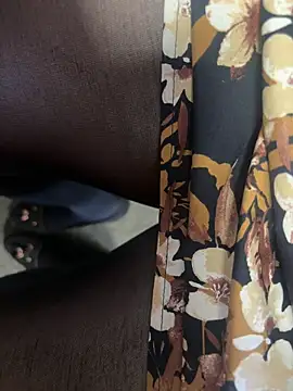 HiddenHoneyLDN online show from September 22, 9:08 am