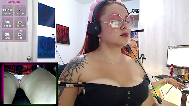 Snapshot of leidydi223 chatting on October 17, 11:08 pm leidydi223 online show from October 17, 11:08 pm