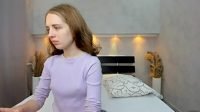 Snapshot of Camilla_Kelly chatting on October 2, 12:59 am Camilla Kelly online show from October 2, 12:59 am