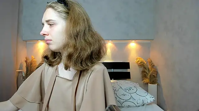 Snapshot of Camilla_Kelly chatting on September 21, 12:42 am Camilla Kelly online show from September 21, 12:42 am