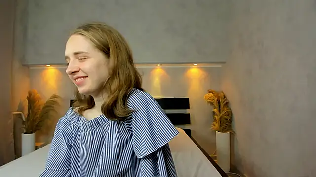 Snapshot of Camilla_Kelly chatting on September 28, 1:34 am Camilla Kelly online show from September 28, 1:34 am