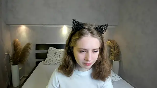 Snapshot of Camilla_Kelly chatting on October 9, 1:21 am Camilla Kelly online show from October 9, 1:21 am