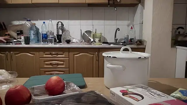 Rosea Champagne online show from October 19, 5:04 pm