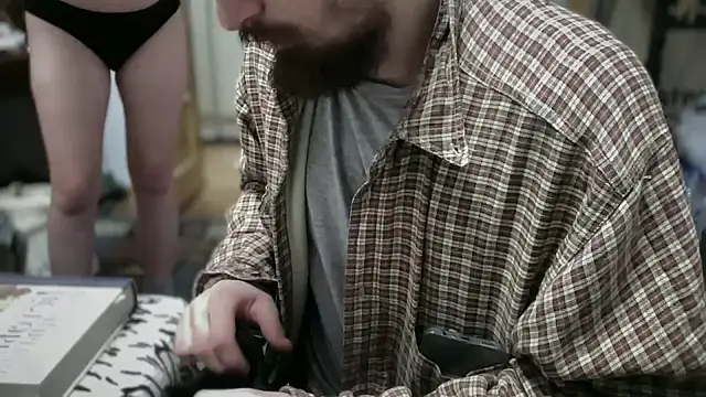 Rosea Champagne online show from October 31, 4:00 pm