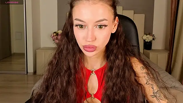 Alexa   Hill online show from September 14, 9:56 pm