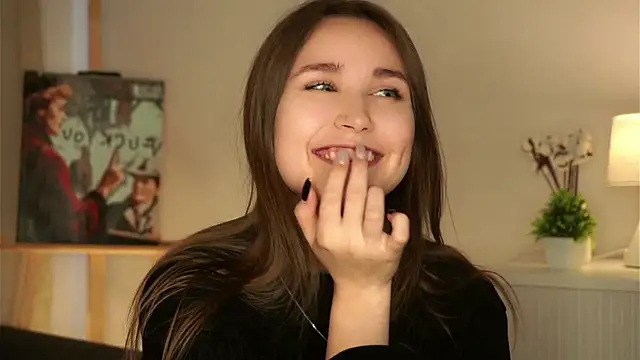 Snapshot of EthalFlowers chatting on October 21, 5:22 am EthalFlowers online show from October 21, 5:22 am