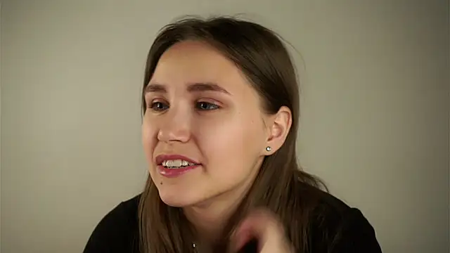 Snapshot of EthalFlowers chatting on September 28, 1:23 am EthalFlowers online show from September 28, 1:23 am