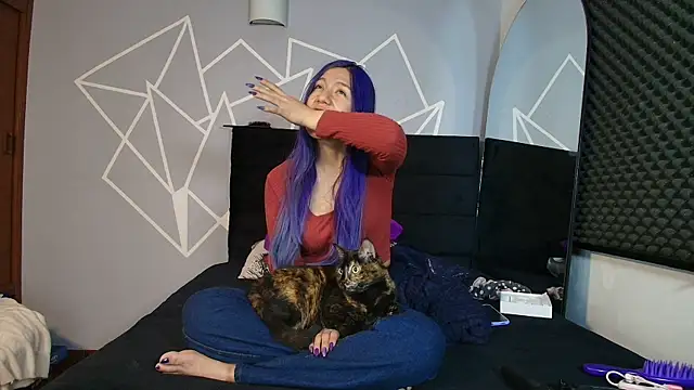 karlamoon23 online show from February 19, 1:27 am