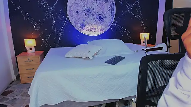 Snapshot of ShaniaDaniels chatting on October 14, 9:50 pm ShaniaDaniels online show from October 14, 9:50 pm