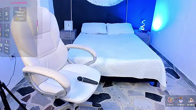 Snapshot of ShaniaDaniels chatting on September 25, 9:34 pm ShaniaDaniels online show from September 25, 9:34 pm