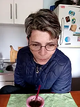 Snapshot of Lulypsicologasexual chatting on October 28, 4:02 pm Lulypsicologasexual online show from October 28, 4:02 pm