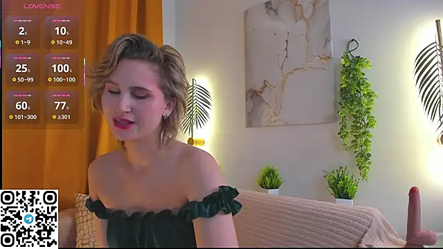 Snapshot of odelynbrower chatting on November 2, 12:25 am odelynbrower online show from November 2, 12:25 am