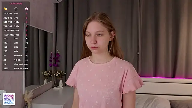 LynneHaviland online show from September 30, 6:13 pm