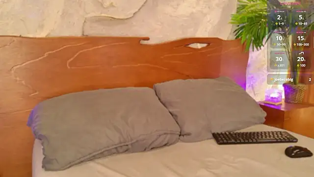 alisonn moon online show from March 12, 11:07 pm