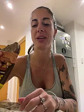 ferchule7 online show from April 15, 12:44 am