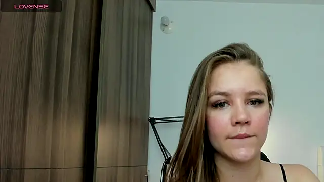 Mia Spencer1  online show from November 11, 1:52 pm