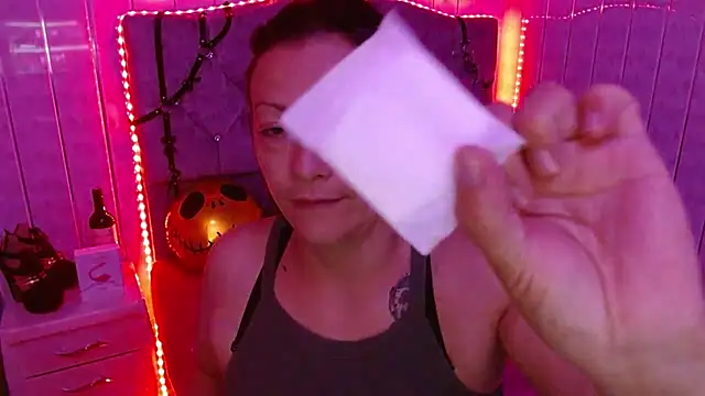 Snapshot of Susanahotsexxx chatting on October 28, 10:36 pm Susanahotsexxx online show from October 28, 10:36 pm