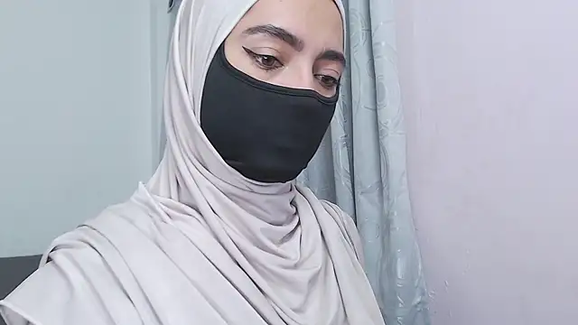 jade nassar online show from January 16, 2:51 am