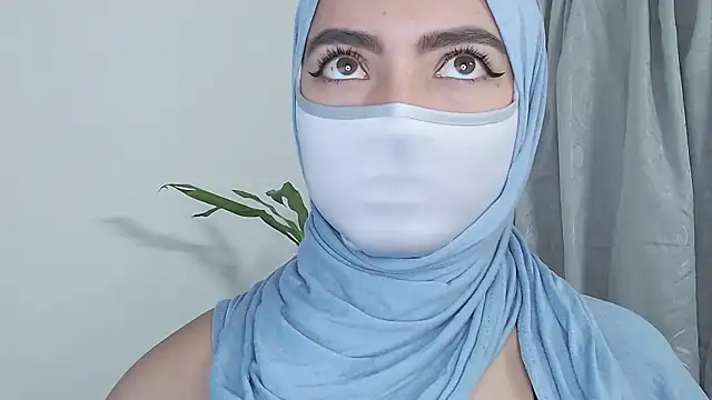 jade nassar online show from February 5, 7:28 pm