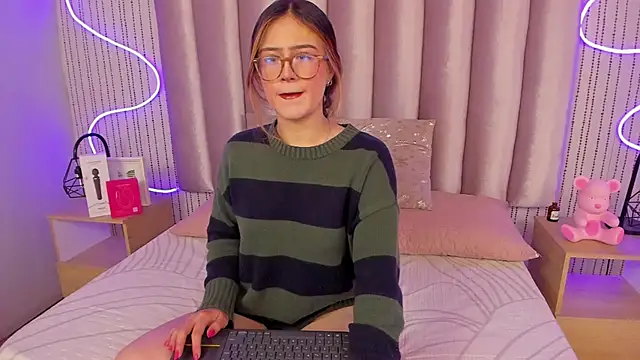 SamanthaPeachss online show from January 16, 12:34 pm